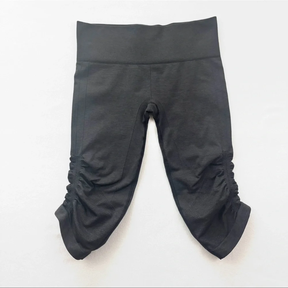 Lululemon Dark Gray in The Flow Crop Scrunch Midrise Compression‎ Capri Leggings